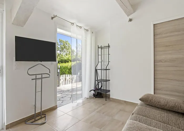 Les Cyclamens- Les Oliviers Saint-Raphaël