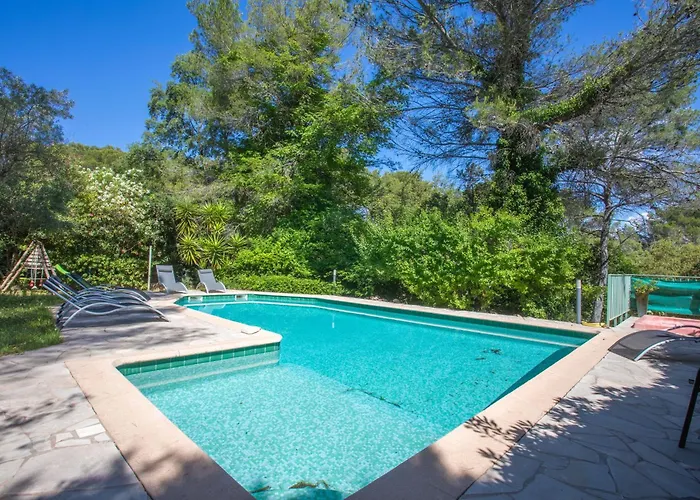 Les Cyclamens- Les Oliviers * Saint-Raphaël